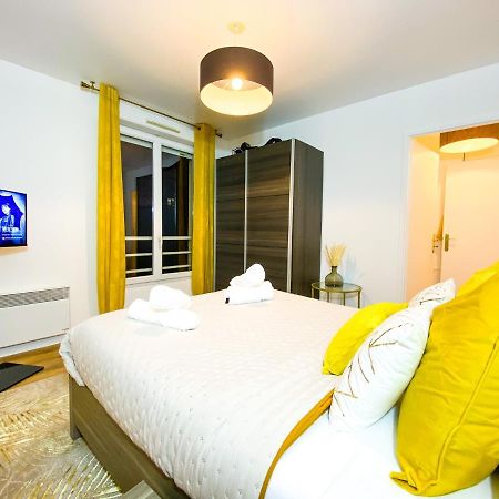 Apartamento The Golden House * Parking * Garden Corbeil-Essonnes Exterior foto