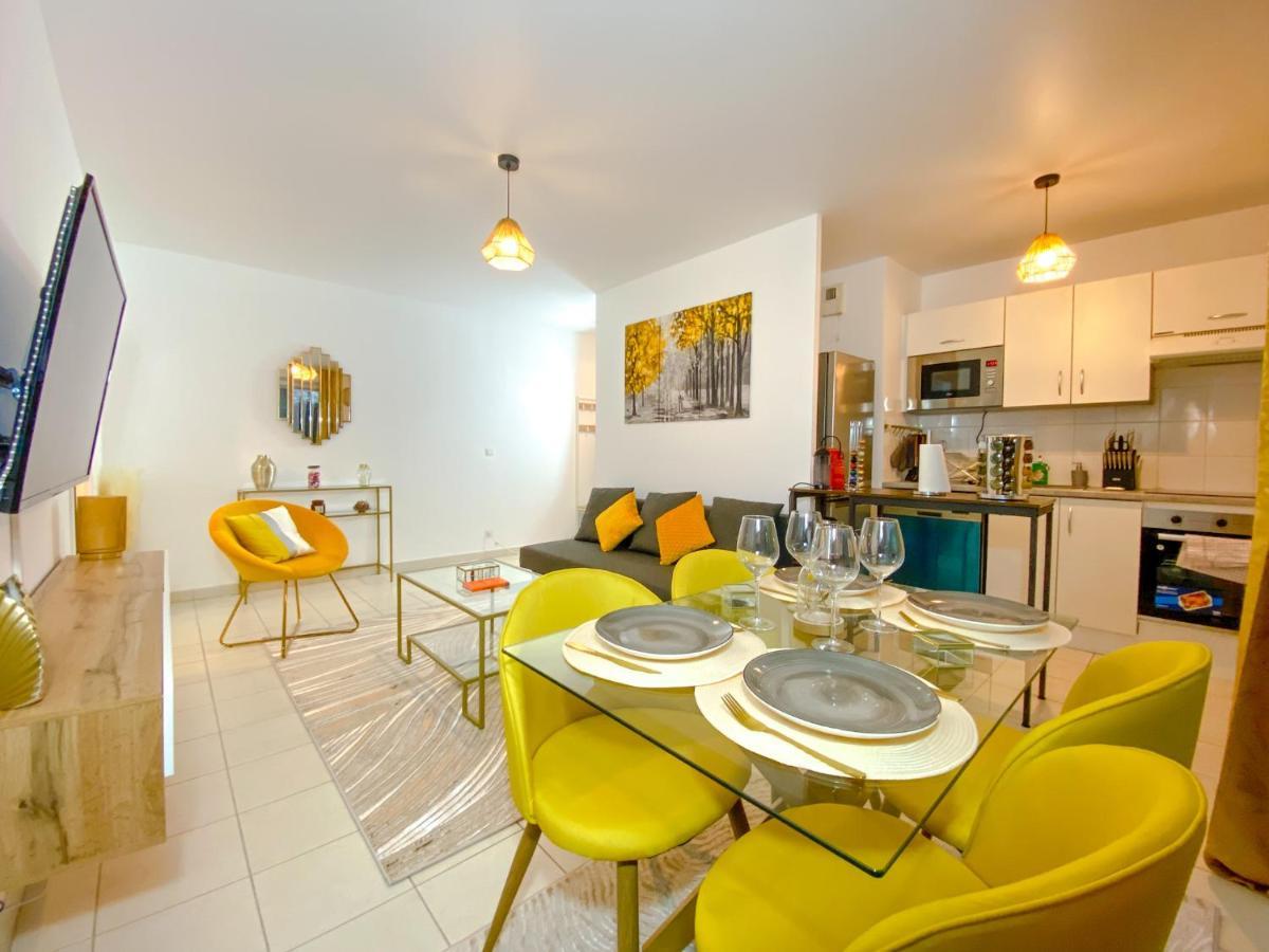 Apartamento The Golden House * Parking * Garden Corbeil-Essonnes Exterior foto